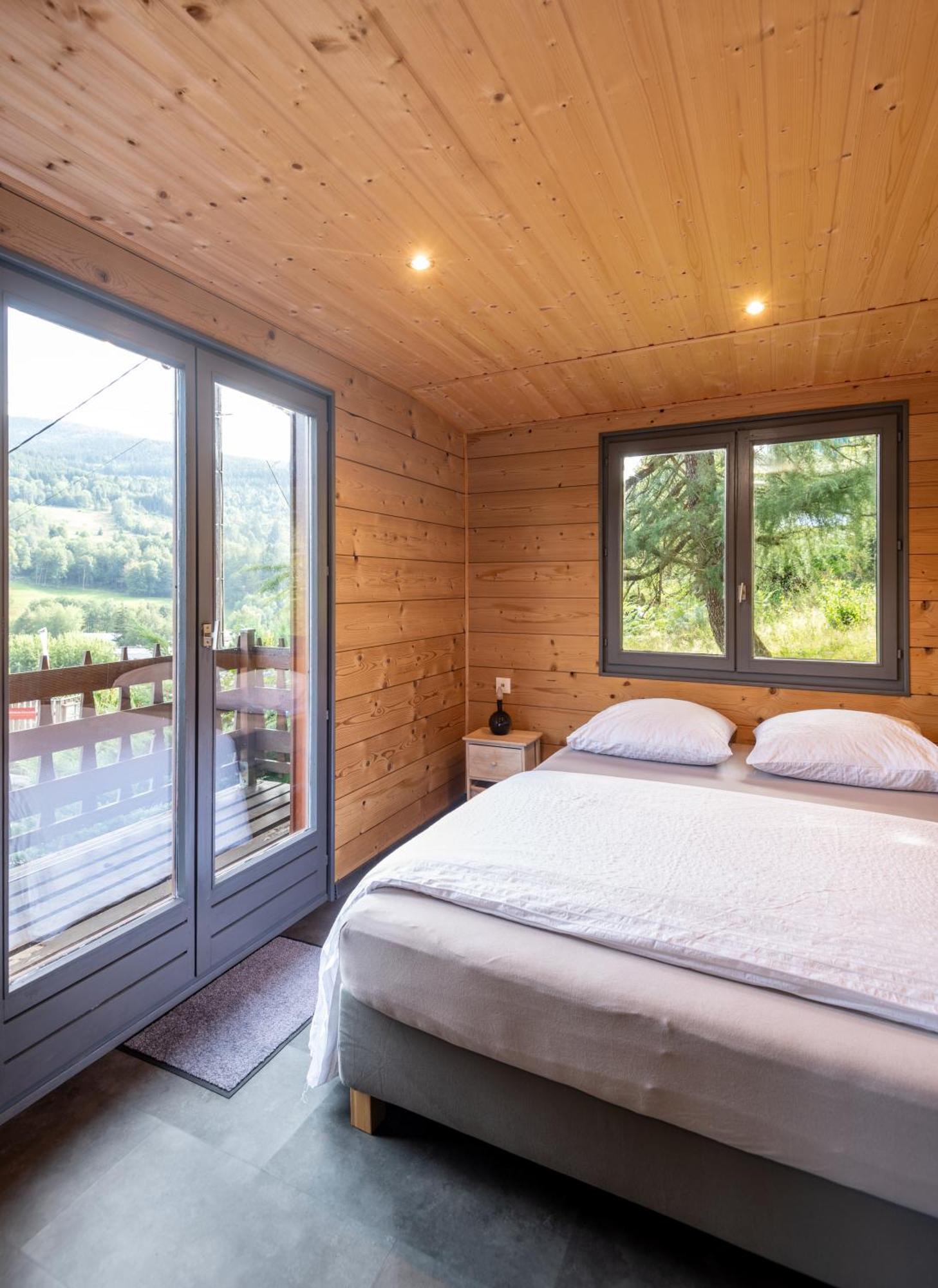 Chalet Du Faubourg & Jacuzzi, Proximite Gerardmer & La Bresse Rochesson Екстериор снимка