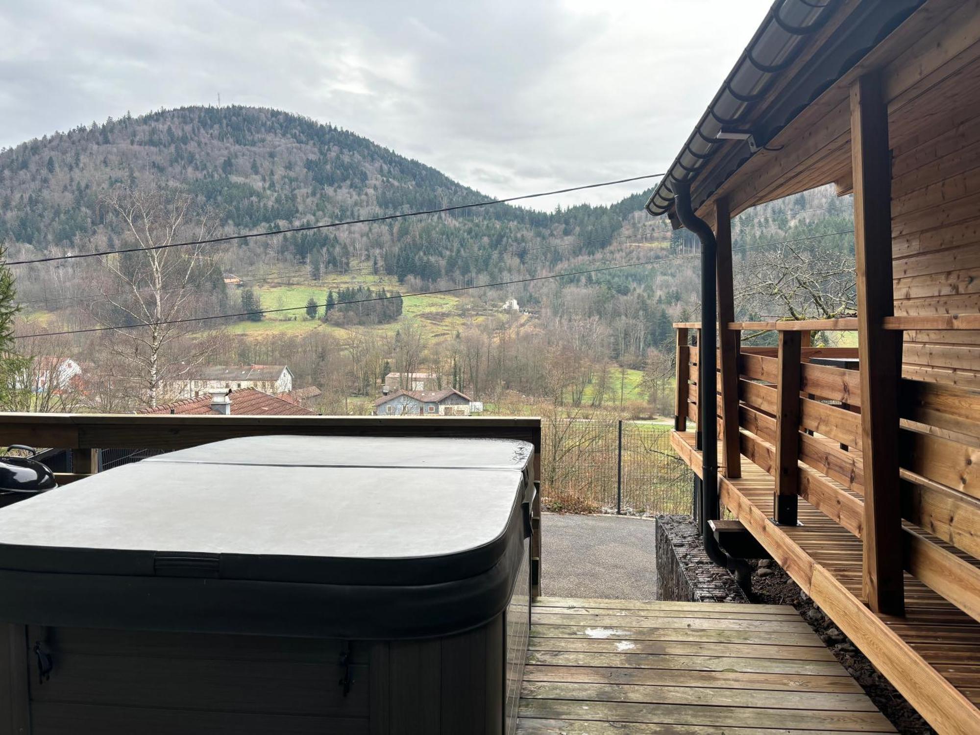 Chalet Du Faubourg & Jacuzzi, Proximite Gerardmer & La Bresse Rochesson Екстериор снимка
