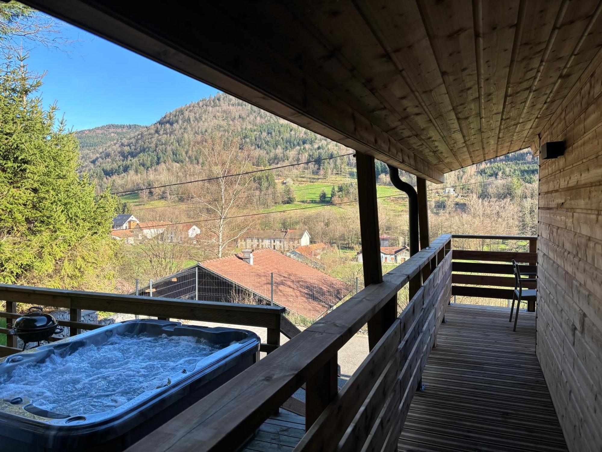 Chalet Du Faubourg & Jacuzzi, Proximite Gerardmer & La Bresse Rochesson Екстериор снимка