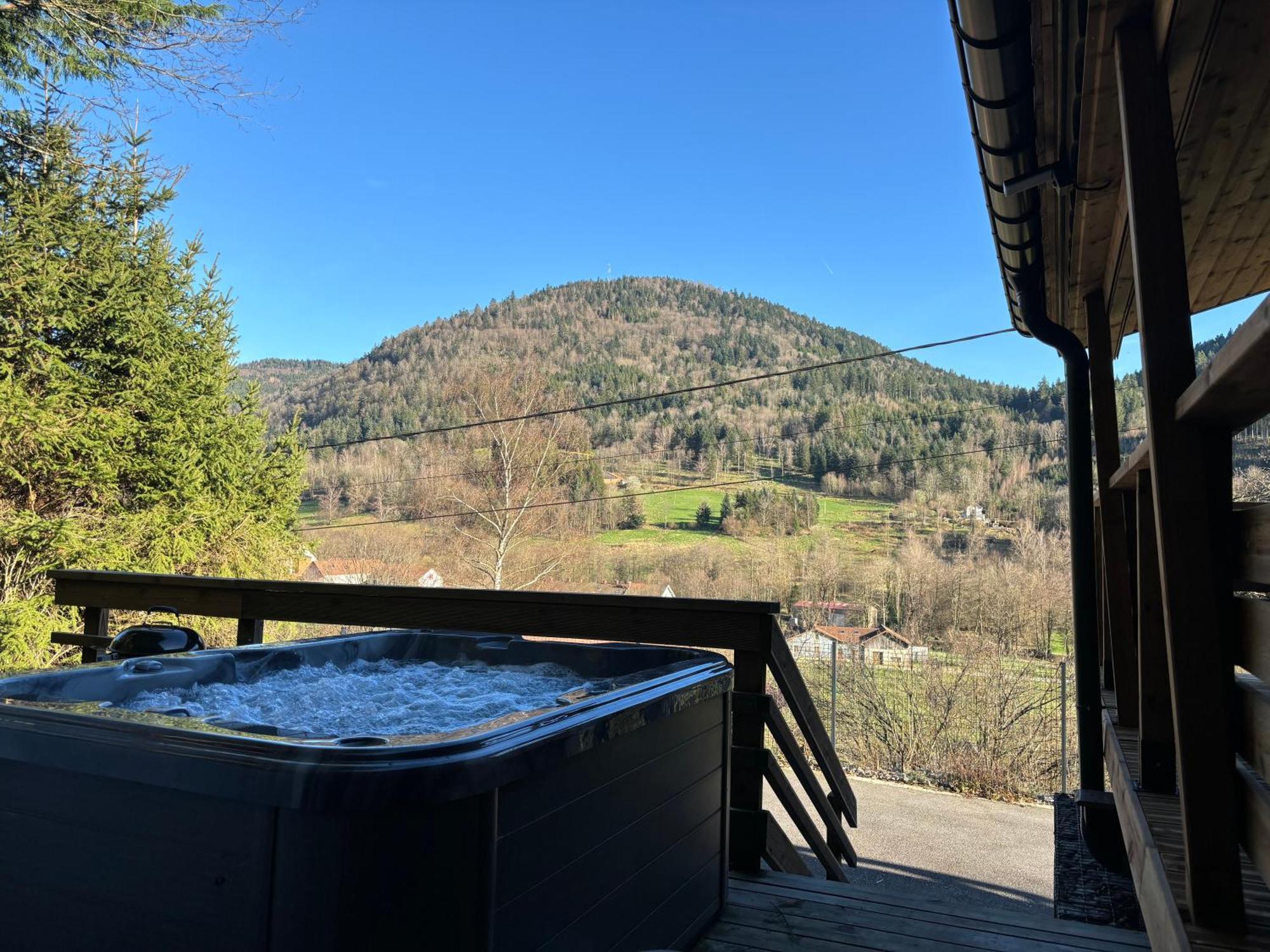 Chalet Du Faubourg & Jacuzzi, Proximite Gerardmer & La Bresse Rochesson Екстериор снимка